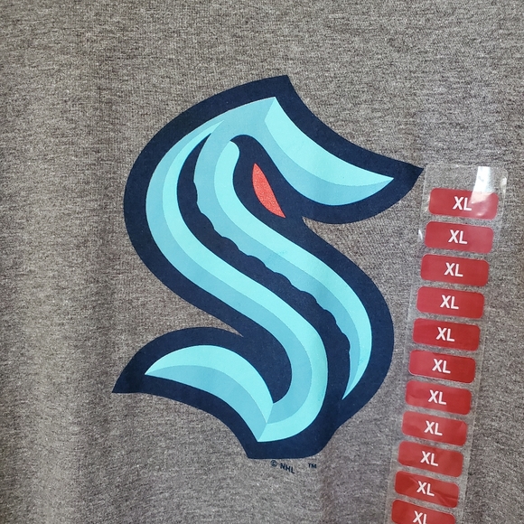 NWT XL Seattle Kraken NHL Graphic Tee - Picture 1 of 6